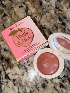 💕⚡️Too Faced Peach My Cheeks Melting Powder Blush Pinch My Cheeks